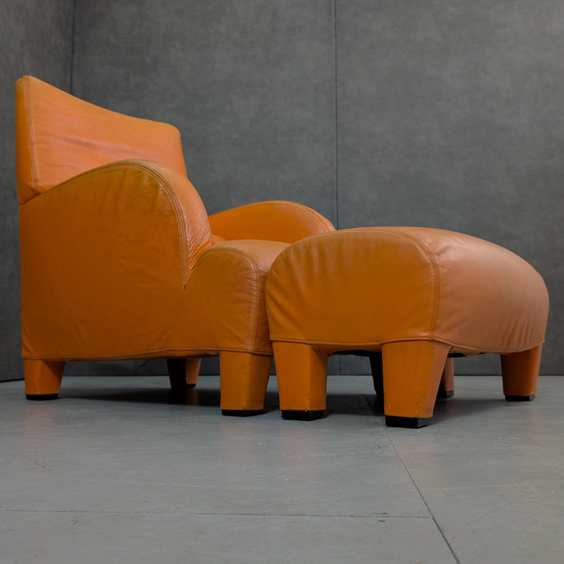 1980s Antonio Citterio for B&B Italia Oriente Leather Lounge Chair and Ottoman