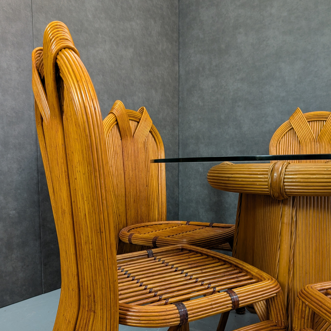 Pencil Reed Dining Table & 5 Chairs Circa 1980s Italian Origin