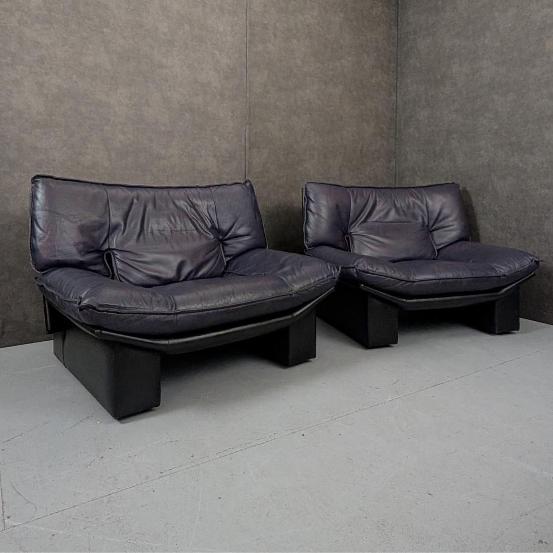 Nicoletti Salotti Ambassador Lounge Suite Italy, 1980s Aubergine Leather