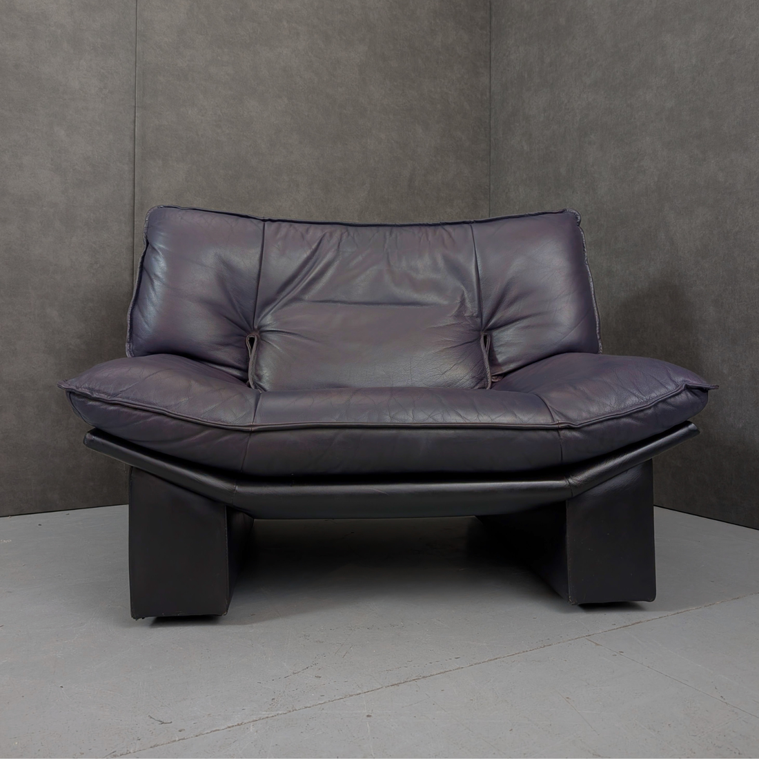 Nicoletti Salotti Ambassador Lounge Suite Italy, 1980s Aubergine Leather
