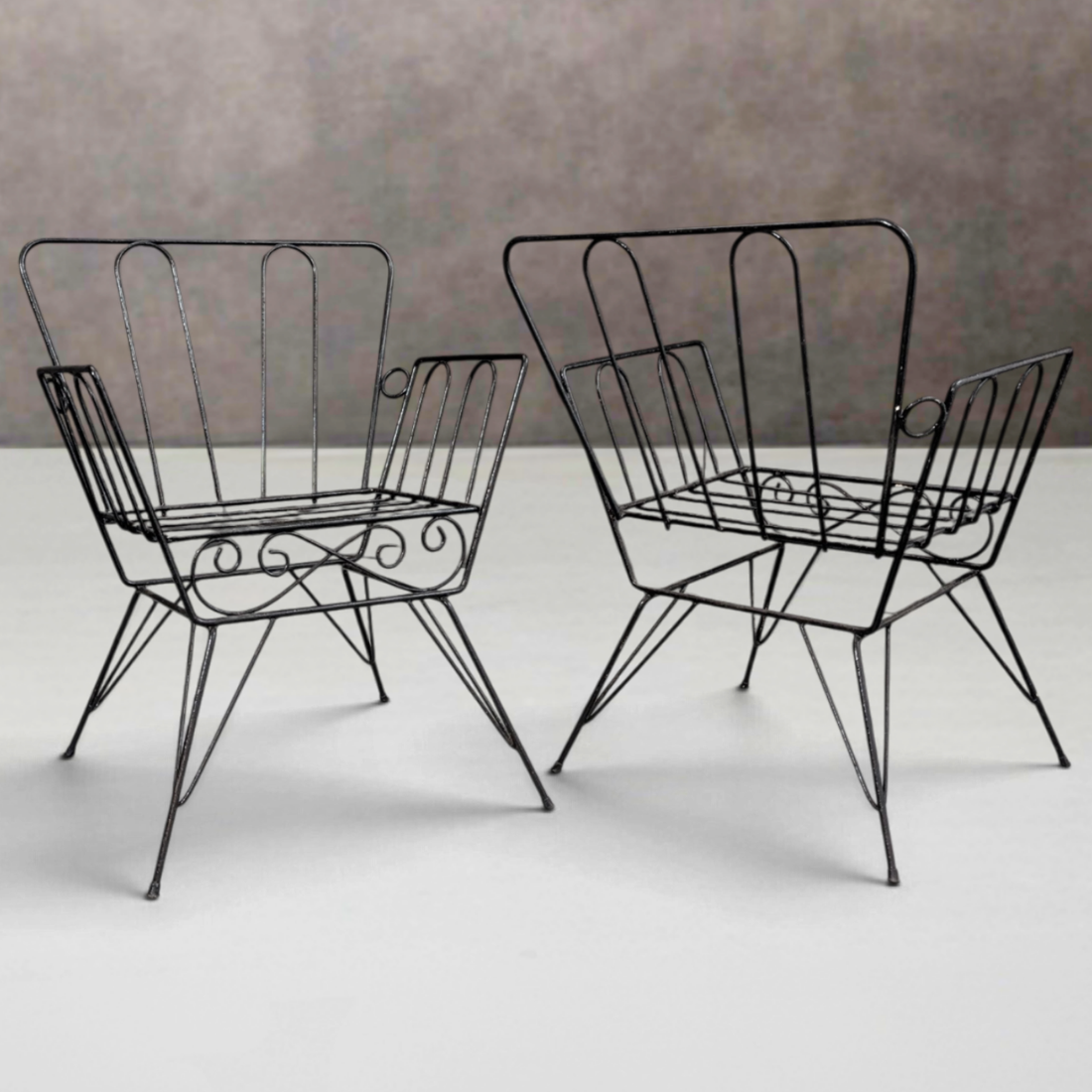 Wrought Iron Garden Suite circa 1960 in the Manner of Italian Florentine Garden Furniture