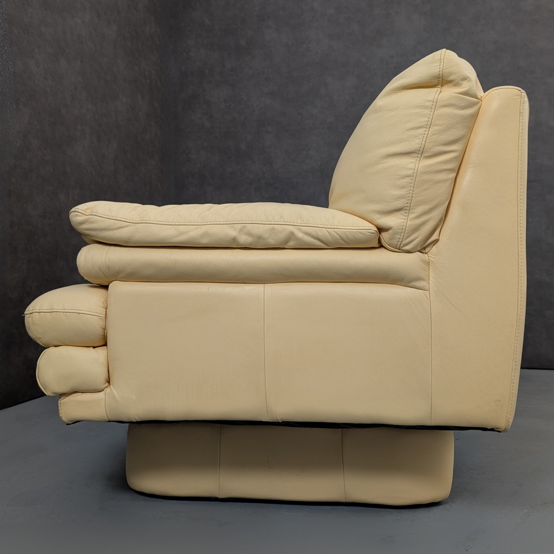 Italian Buttercream Leather Sofa c.1990