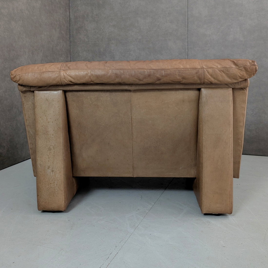1980s Morgan Furniture Leather Lounge Armchair