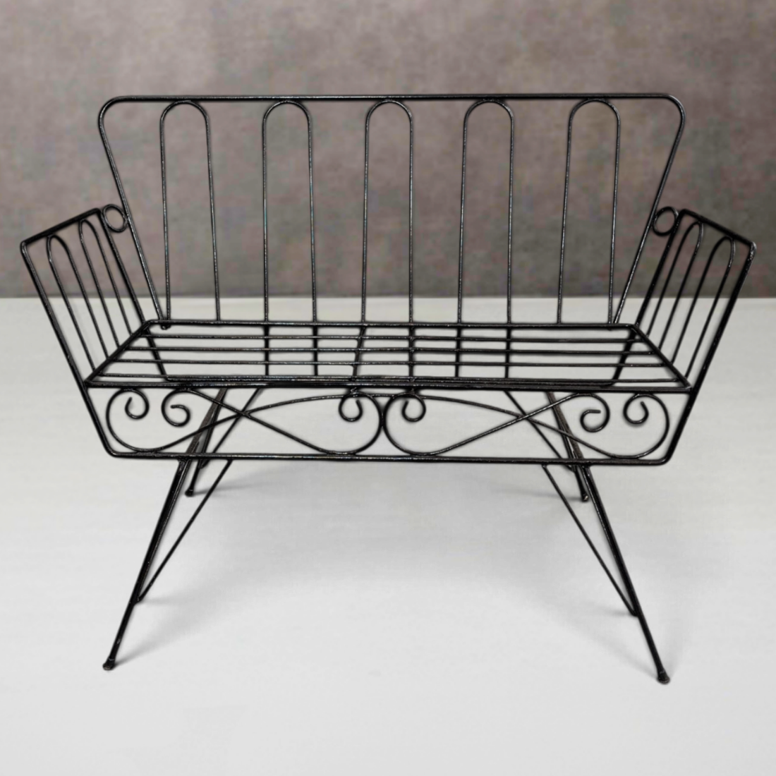 Wrought Iron Garden Suite circa 1960 in the Manner of Italian Florentine Garden Furniture