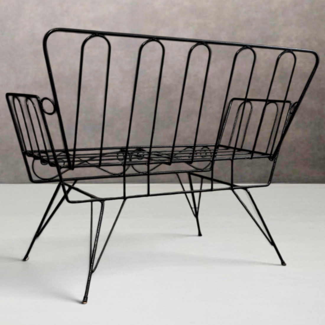 Wrought Iron Garden Suite circa 1960 in the Manner of Italian Florentine Garden Furniture