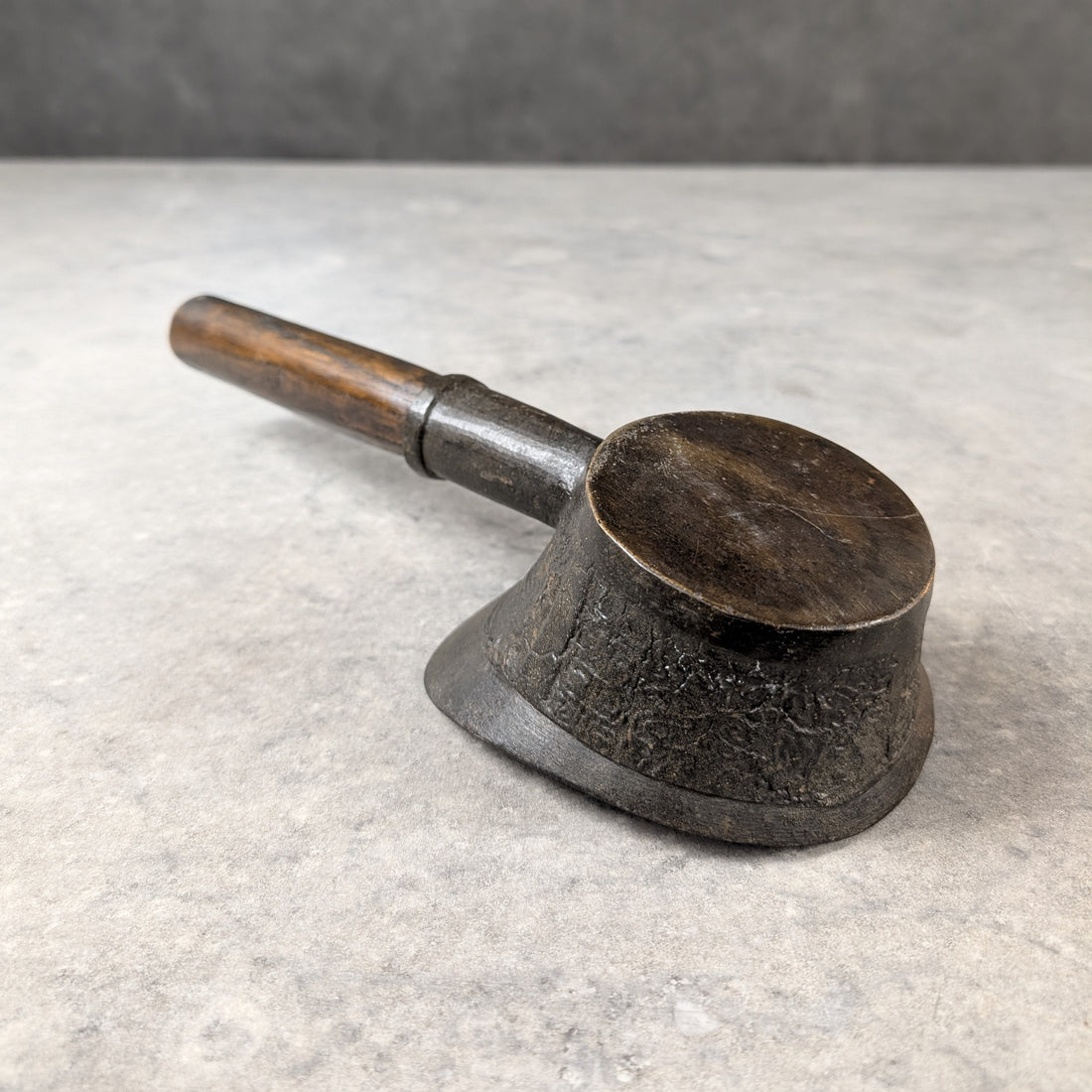Mid Qing Dynasty Bronze Charcoal Iron | 18th to 19th Century