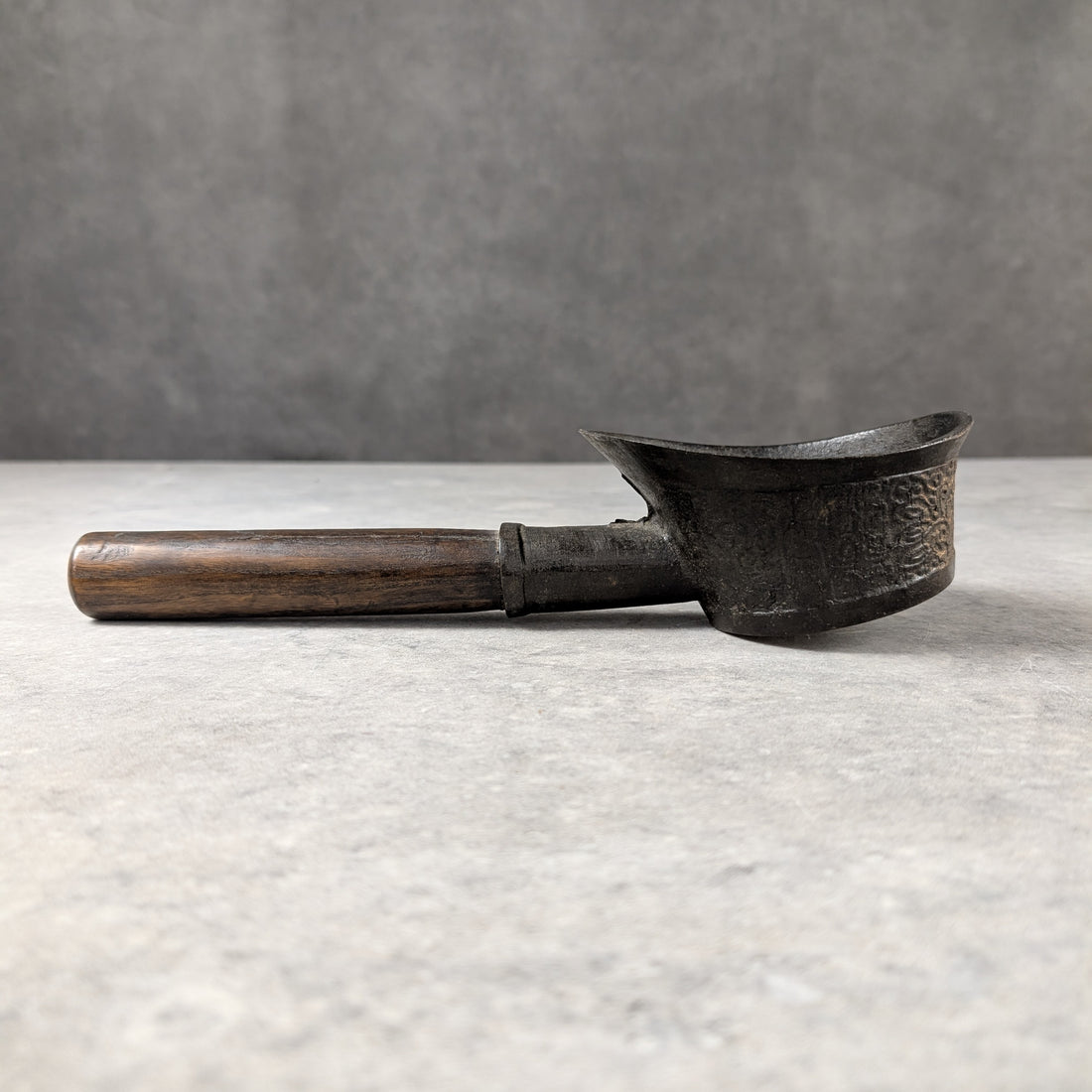 Mid Qing Dynasty Bronze Charcoal Iron | 18th to 19th Century