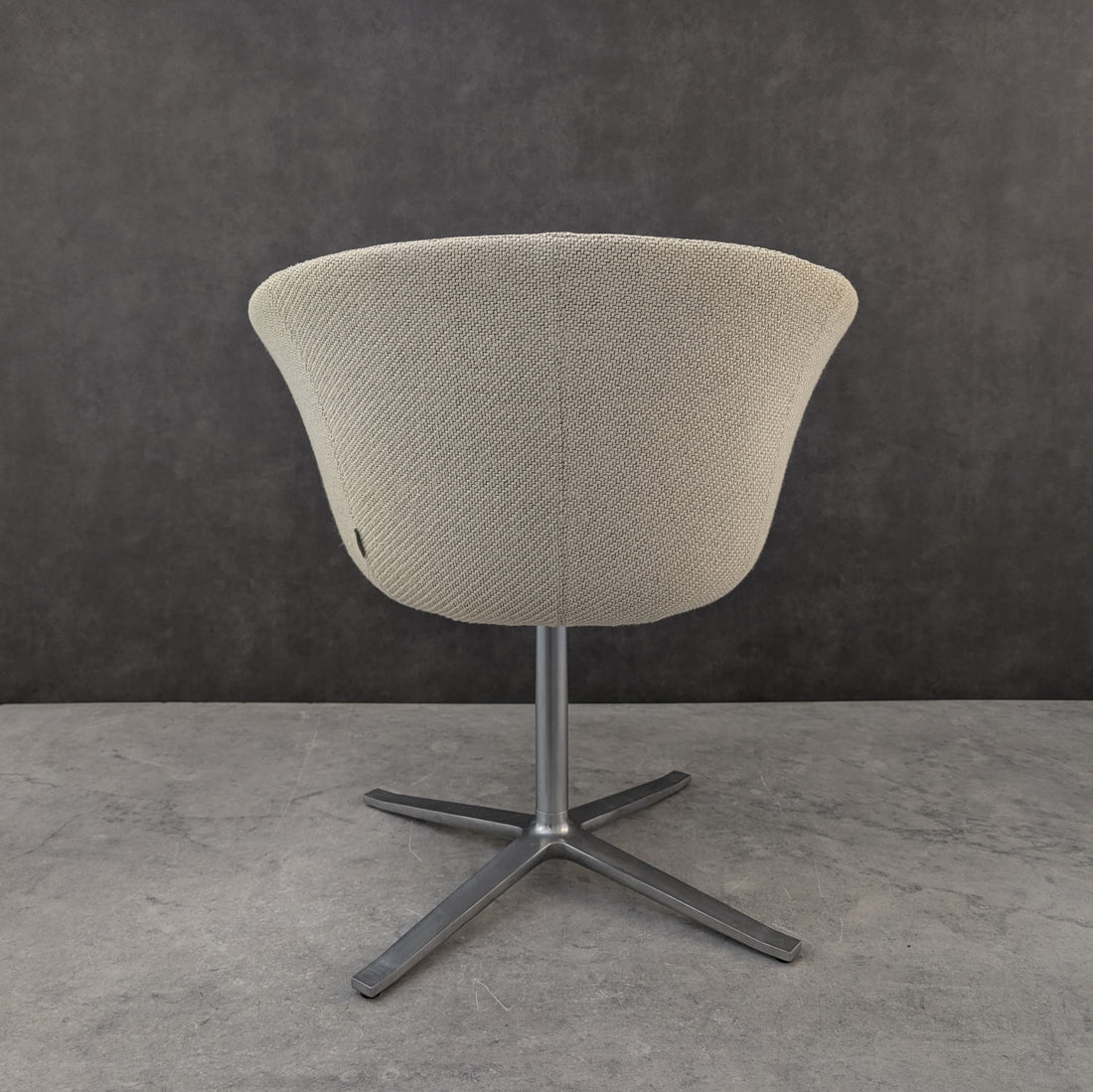 Bob Swivel Armchair | Pearson Lloyd for Walter Knoll