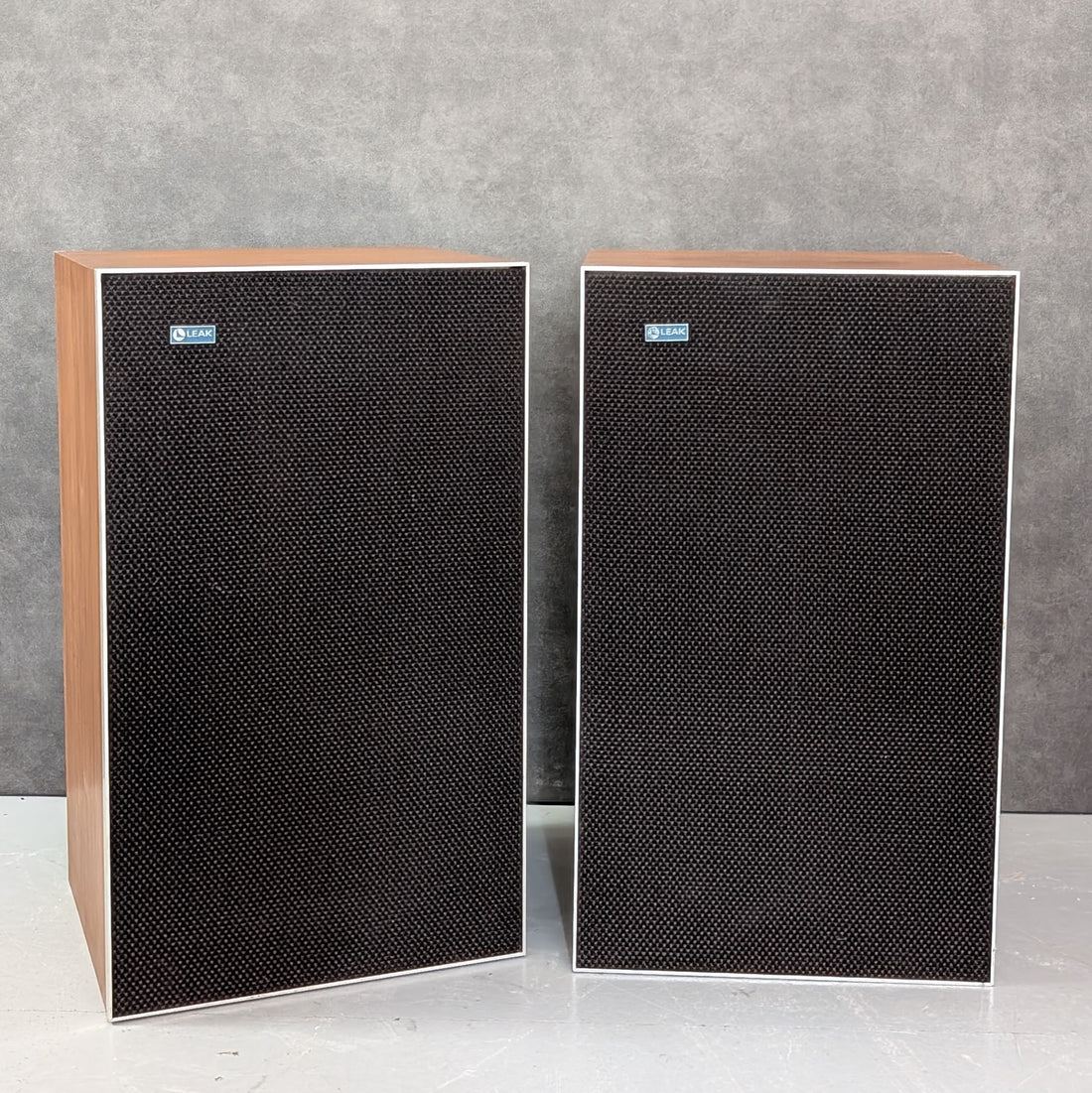 Vintage Australian Hi Fi Loudspeakers | Leak Sandwich 600
