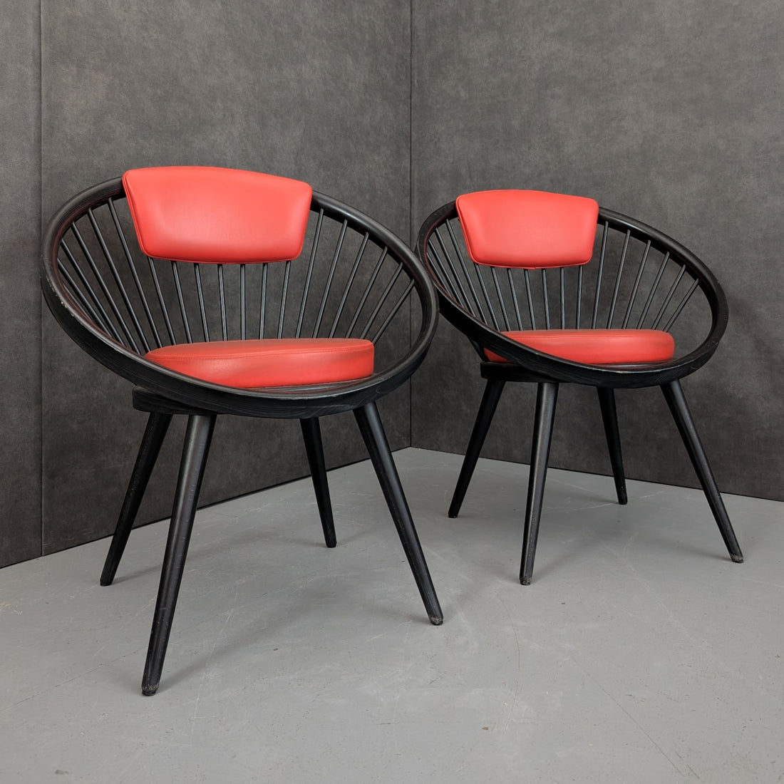 2 Circle Lounge Chairs 1970s by Yngve Ekström for Swedese Stained Beech and Red Leather Upholstery