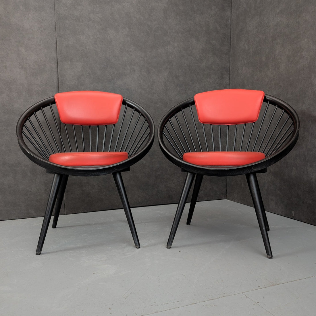 2 Circle Lounge Chairs 1970s by Yngve Ekström for Swedese Stained Beech and Red Leather Upholstery