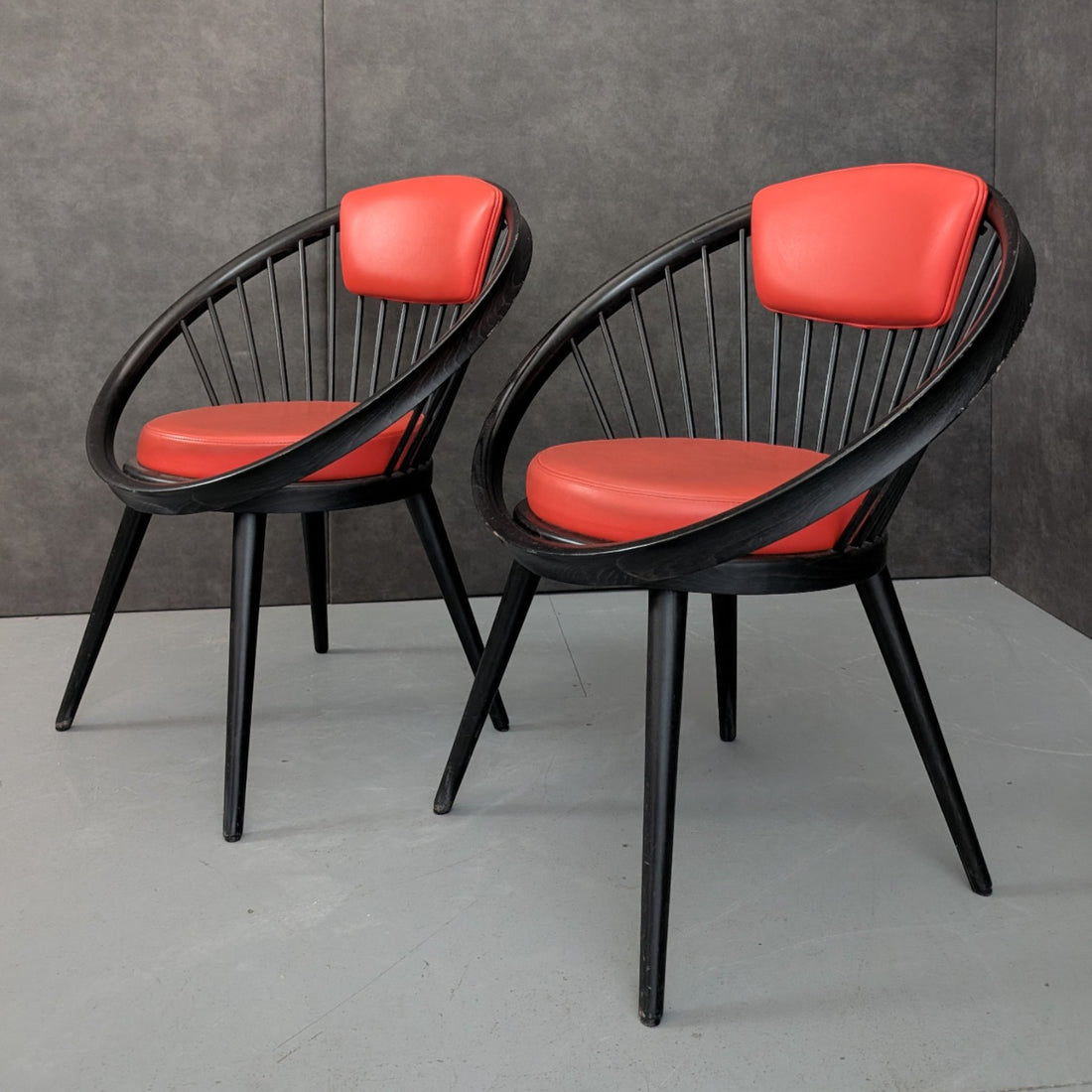 2 Circle Lounge Chairs 1970s by Yngve Ekström for Swedese Stained Beech and Red Leather Upholstery