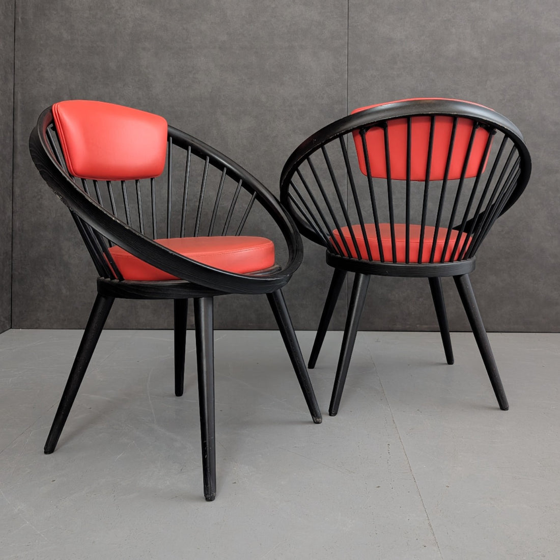 2 Circle Lounge Chairs 1970s by Yngve Ekström for Swedese Stained Beech and Red Leather Upholstery