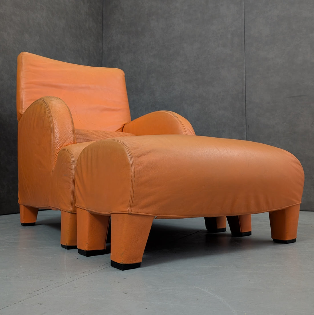 1980s Antonio Citterio for B&B Italia Oriente Leather Lounge Chair and Ottoman