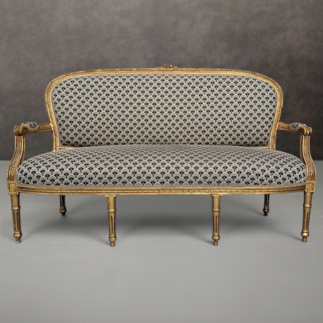 Louis XVI Style Early to Mid 20th Century Giltwood Canapé