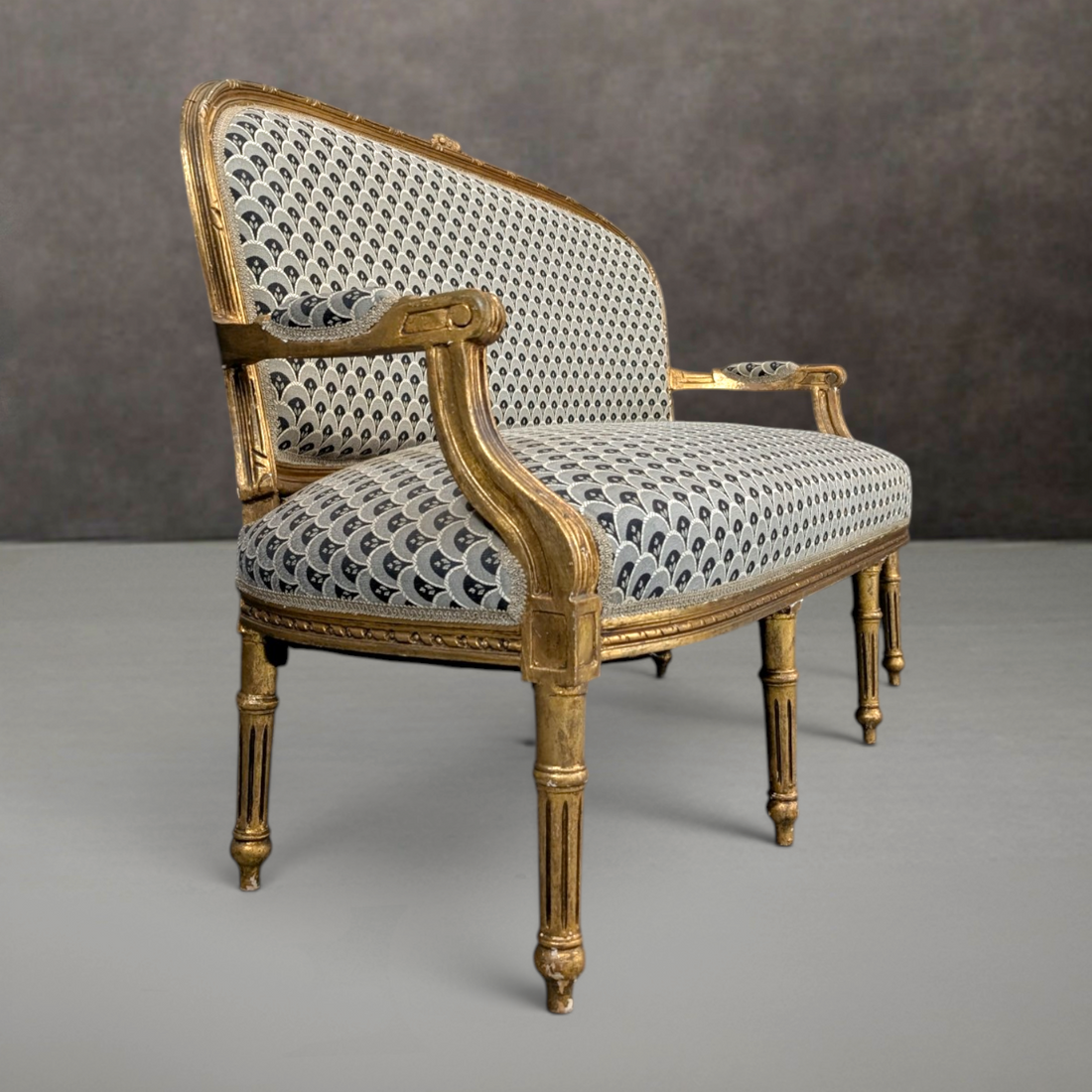 Louis XVI Style Early to Mid 20th Century Giltwood Canapé