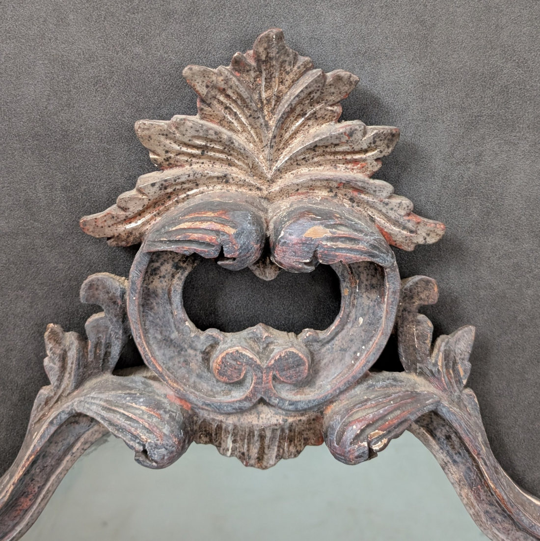 Italian Rococo Revival Carved Giltwood Mirror circa 1900