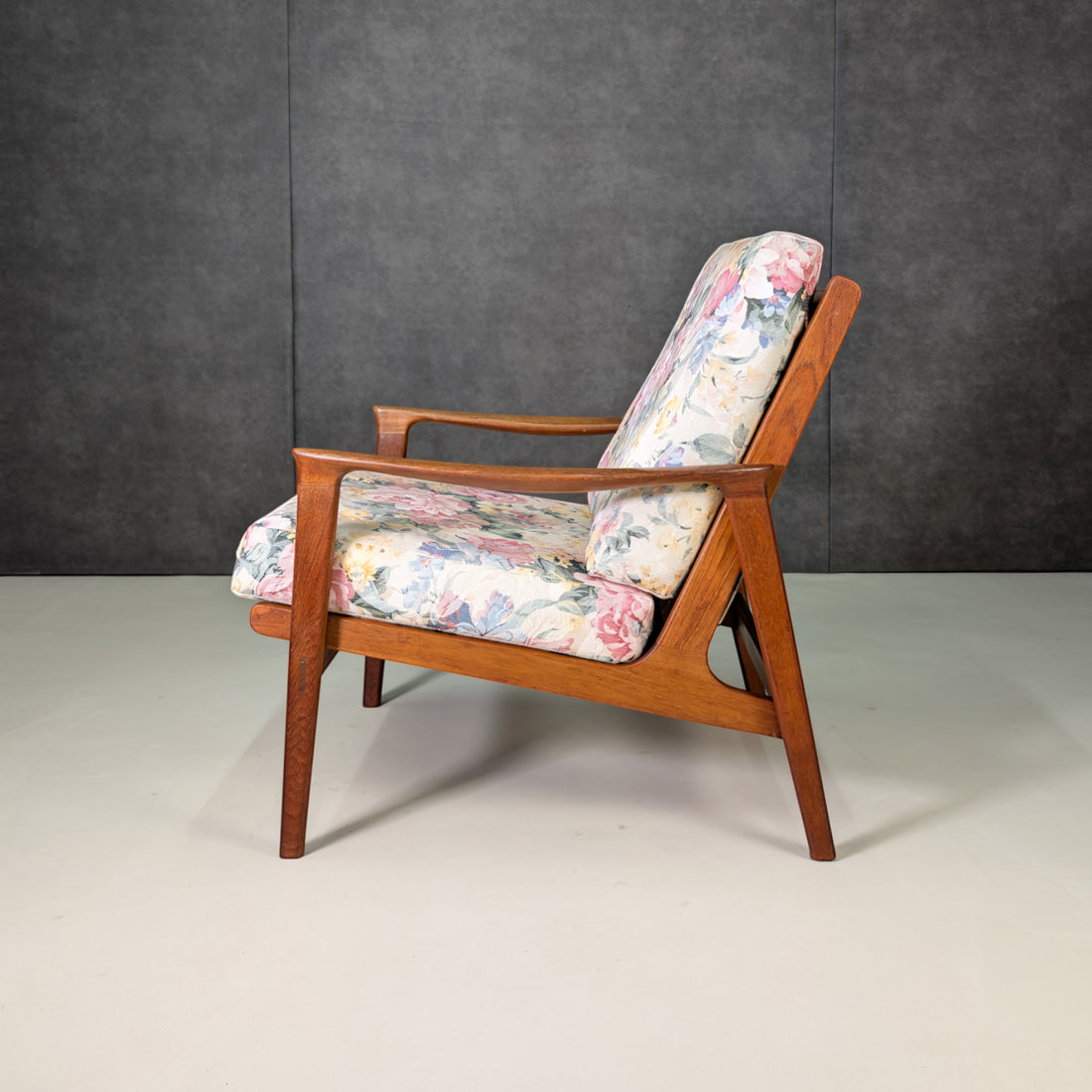 Mid Century Parker Armchair in Floral Jacquard