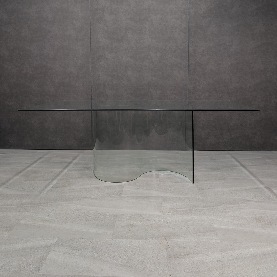 Vintage S Form Clear Glass Pedestal Dining Table