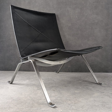 PK22 | Danish steel and leather lounge chair