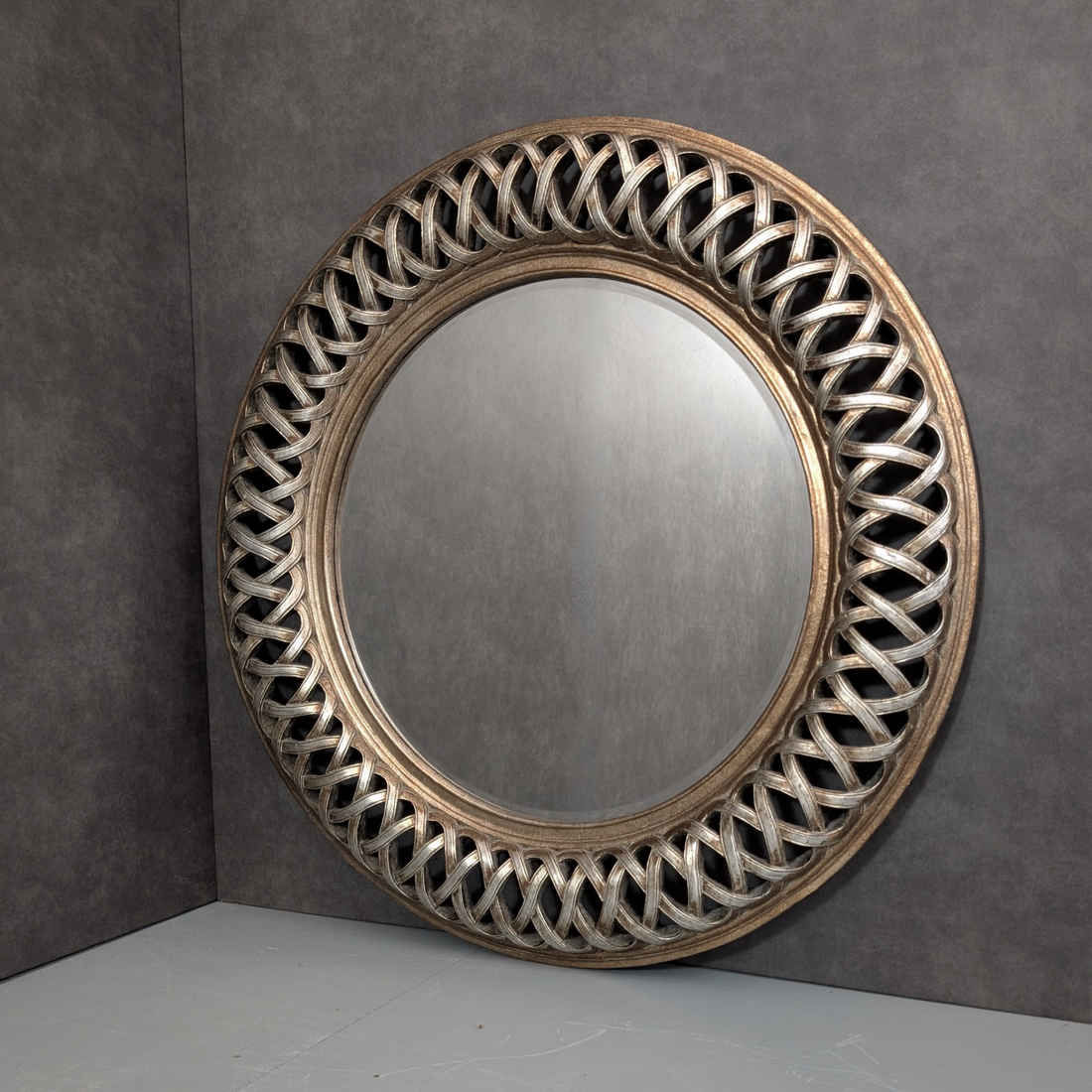 Gallery Scale Round Mirror | Braided Frame